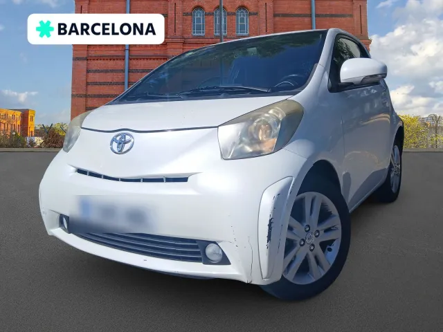 Toyota iQ