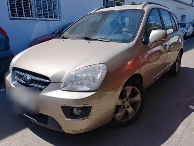 Kia Carens