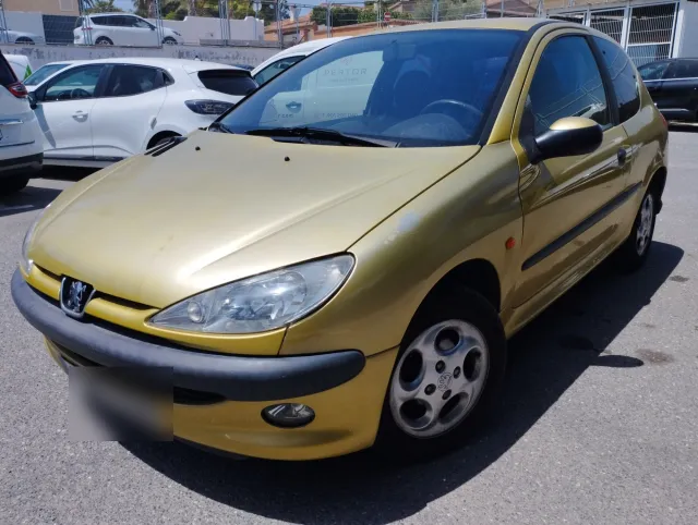 Peugeot 206